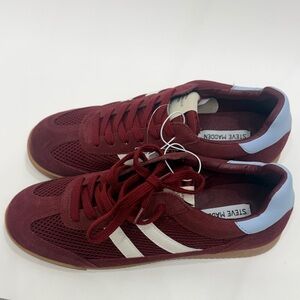 Steve Madden Women’s Benett Retro Inspired Suede sneakers size 10. NWT